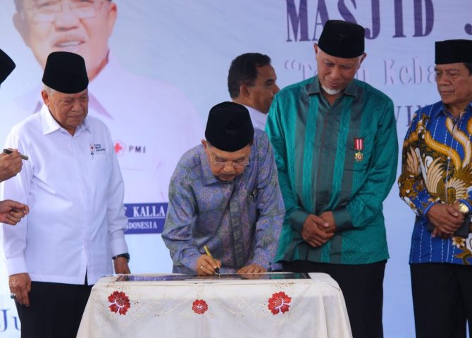 Ketua Umum PMI Jusuf Kalla Resmikan Masjid PMI Sumbar, Jannatul Khair