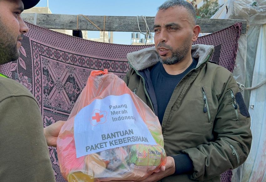 PMI Kembali distribusikan Paket Kebersihan  kepada Pengungsi di Afara Gaza
